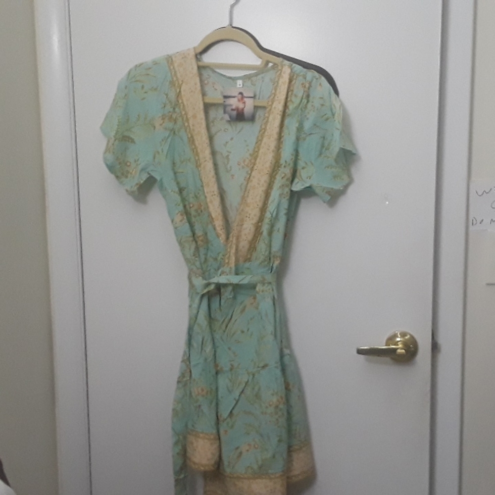 EMILE-Mint Julep Floral Print Wrap Dress